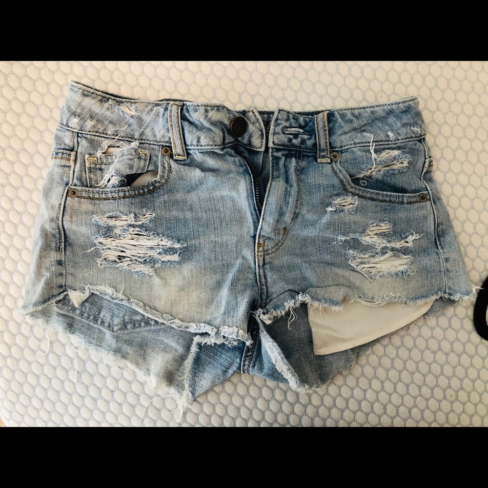 American eagle ripped shorts